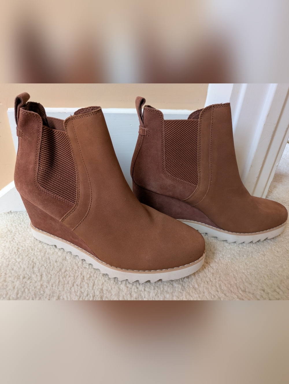 Toms Maggie Leather Lug Boots 10w NWOT - Picture 10 of 11